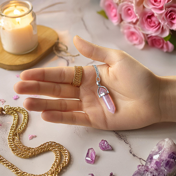 Hänge med rosenkvarts i påse + kedja