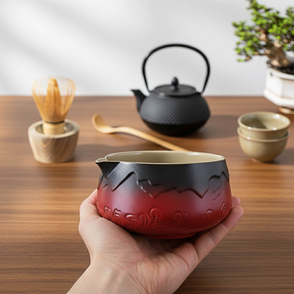 Matchawan – Matcha–skål i keramik med pip – Mountain (röd)