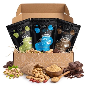 Presentset med jordnötssmör i pulverform Nustino: Pure + Chocolate + Pistachio & Chocolate 3x400g