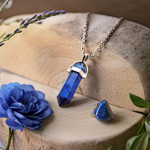 Hänge med lapis lazuli