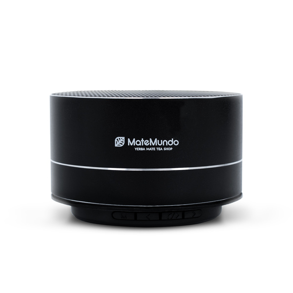 Högtalare med MateMundo-logotyp